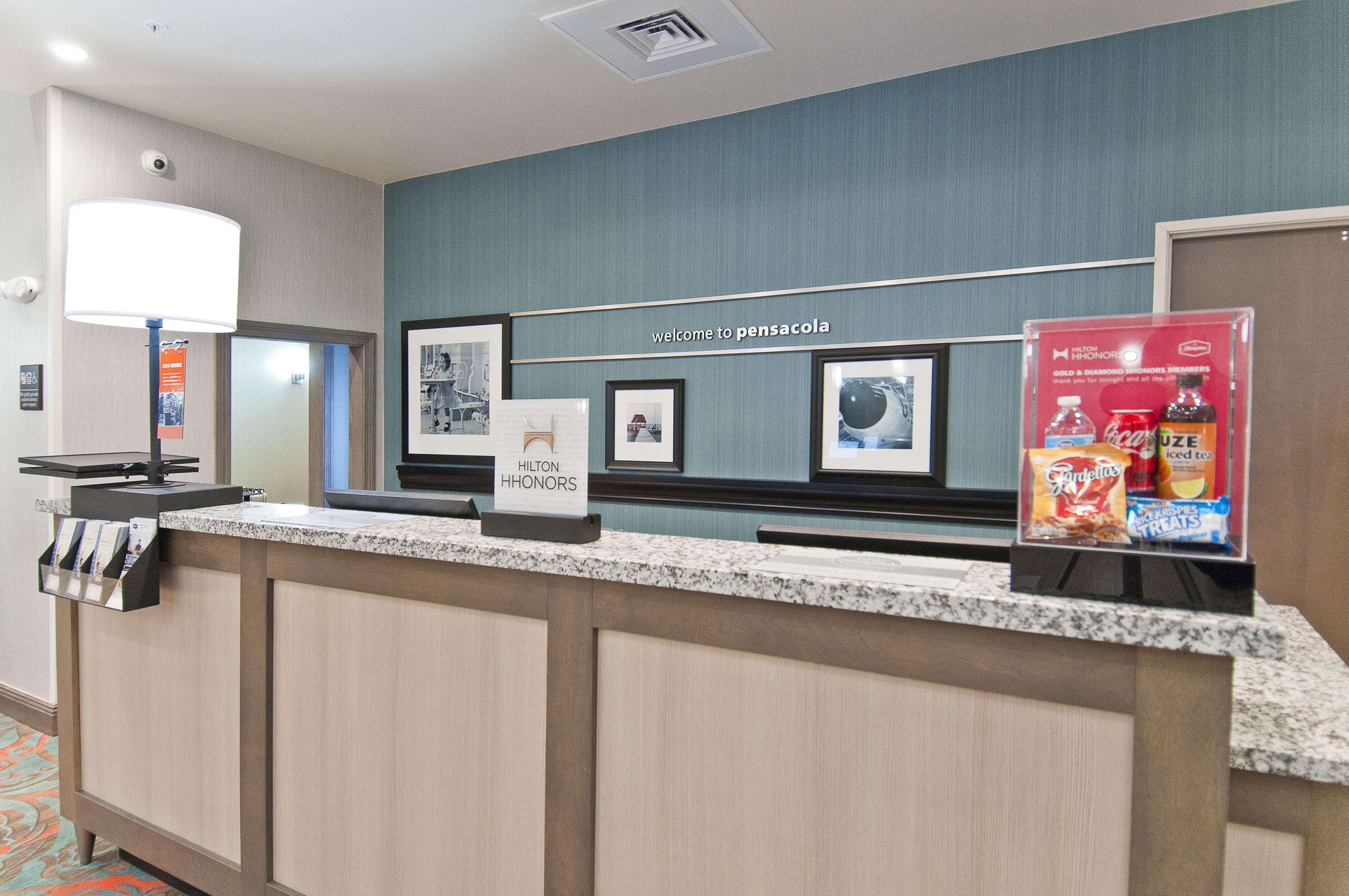 Hampton Inn & Suites Pensacola/I-10 Pine Forest Road Ferry Pass Buitenkant foto