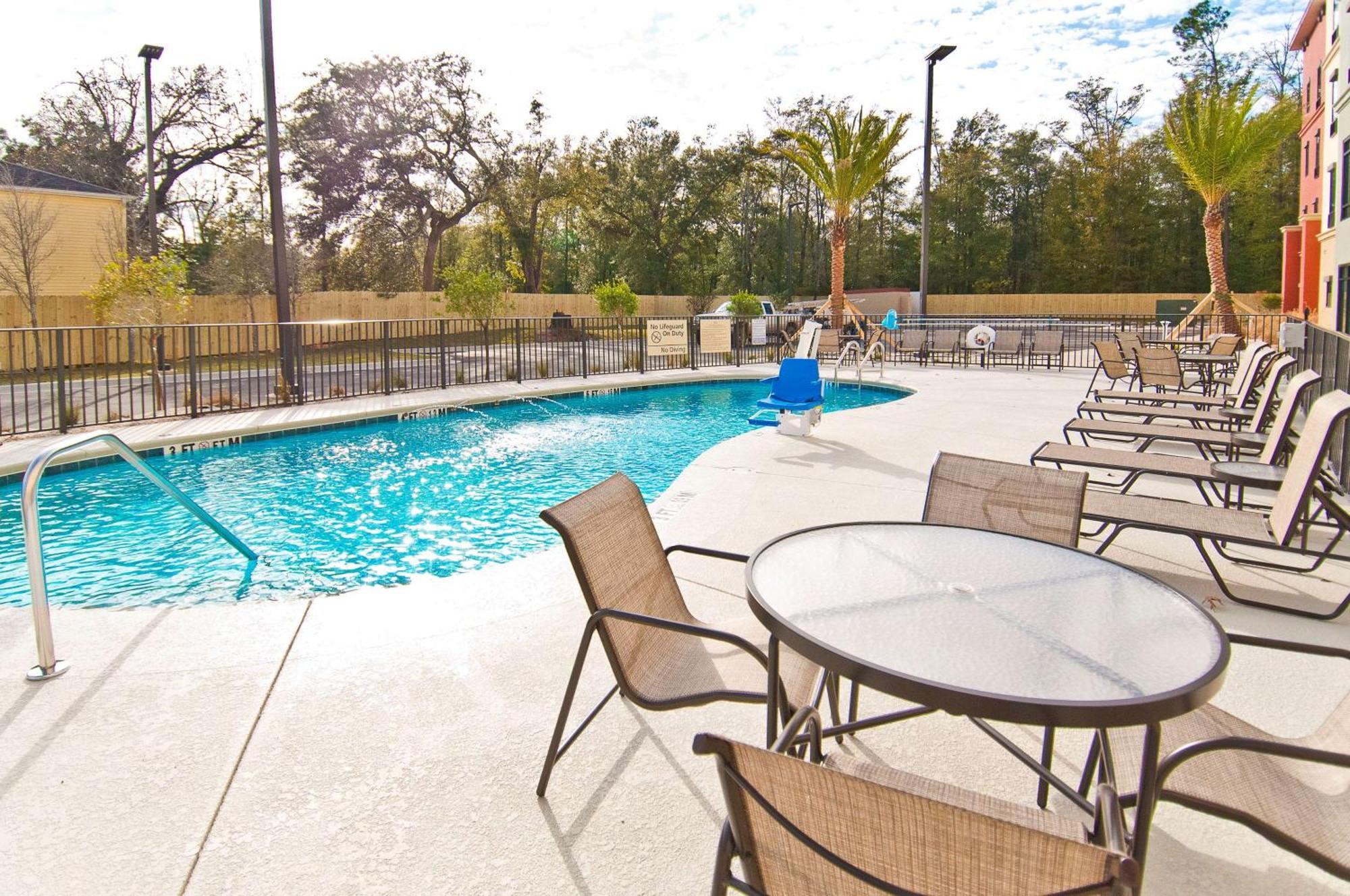 Hampton Inn & Suites Pensacola/I-10 Pine Forest Road Ferry Pass Buitenkant foto